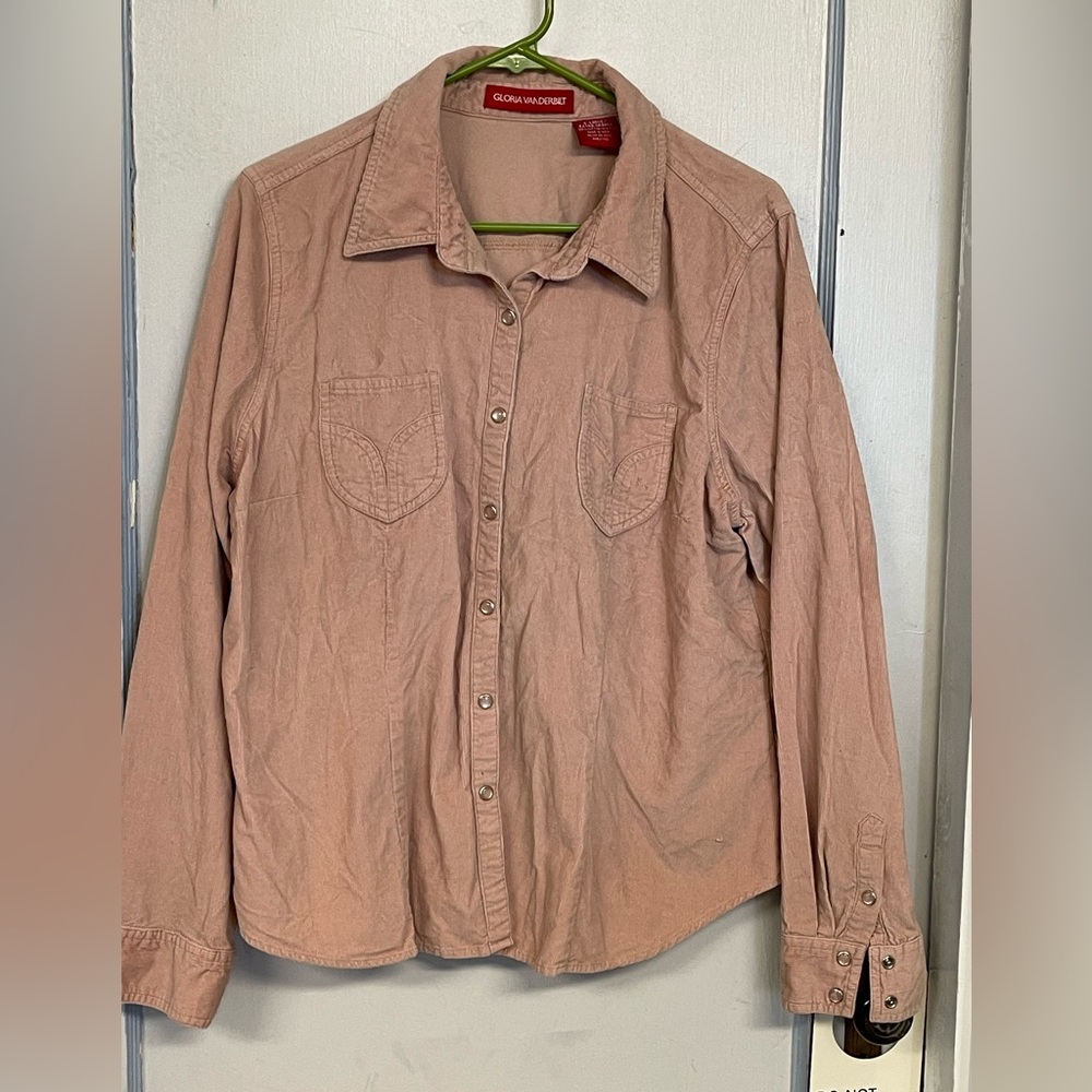 Gloria Vanderbilt- Dusty Pink Corduroy Ling Sleeve Top. XL with dusty pink snaps
